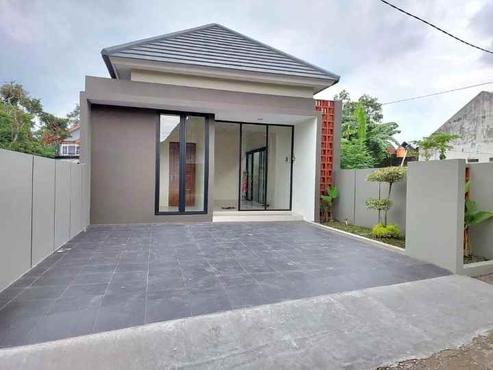 rumah modern shm dekat candi sambisari sleman