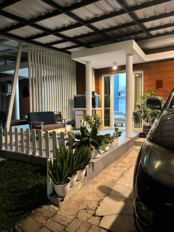 rumah modern siap huni di green orchid