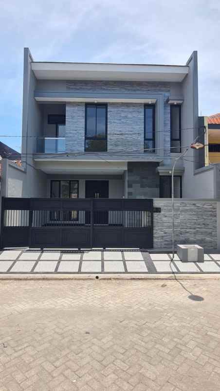 rumah mulyosari new minimalis strategis