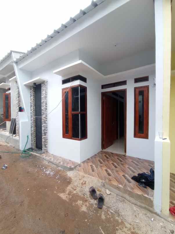 rumah murah dengan tampilan modern minimalis