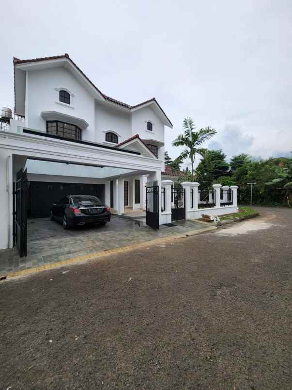 rumah naru dan mewah di vila delima lebak bulus