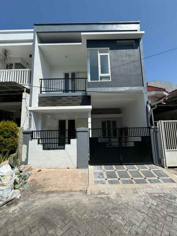 rumah new minimalis 2 lantai pantai mentari