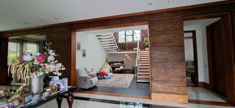 rumah nyaman dan asri di cipete utara jakarta selatan