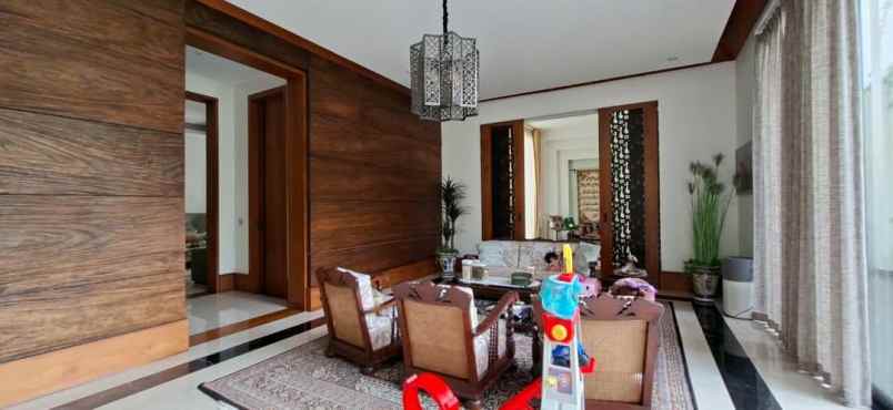 rumah nyaman dan asri di cipete utara jakarta selatan