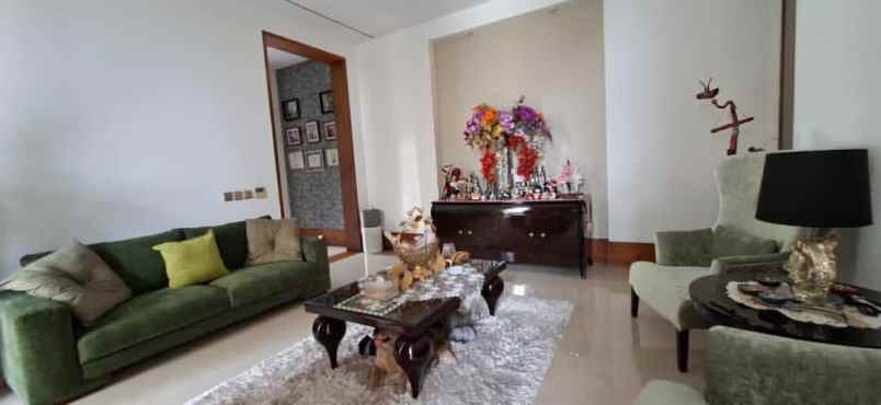 rumah nyaman dan asri di cipete utara jakarta selatan