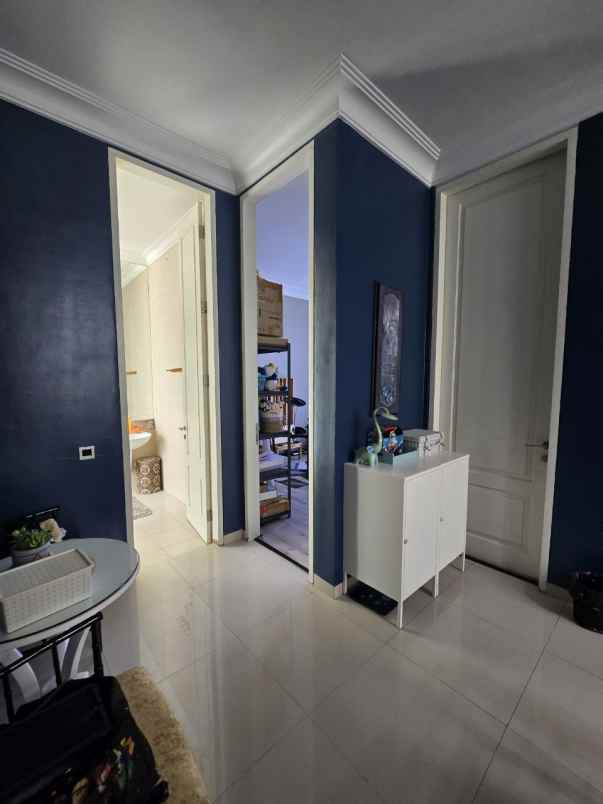 rumah pakuwon indah vbr 2 hdp selatan