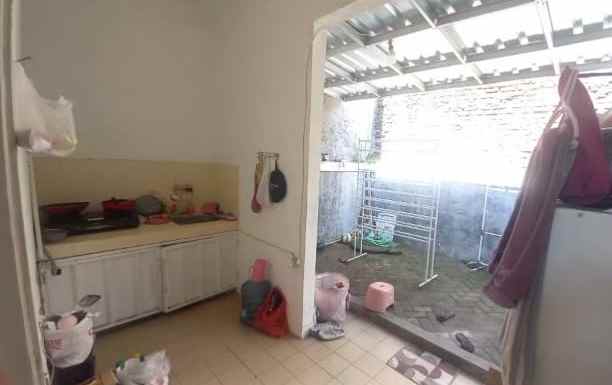 rumah puri surya jaya sidoarjo row 2 5 mobil