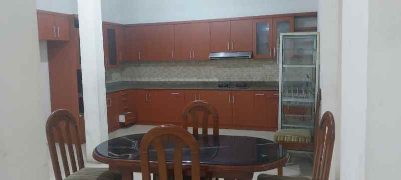 rumah raya nginden 3 lantai lebar 12