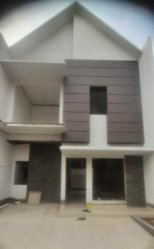 rumah ready 2 lantai siap huni cibubur depok