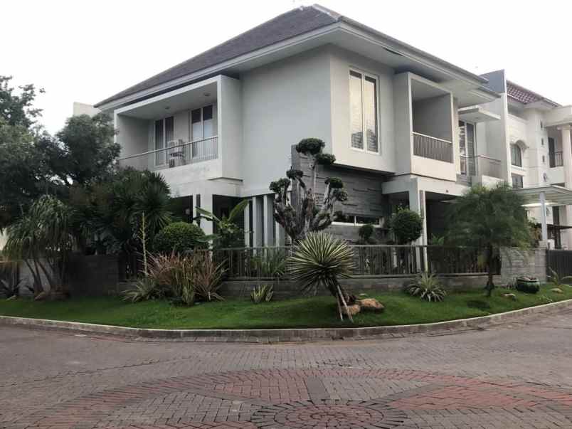 rumah san diego pakuwon city bagus terawat sekali