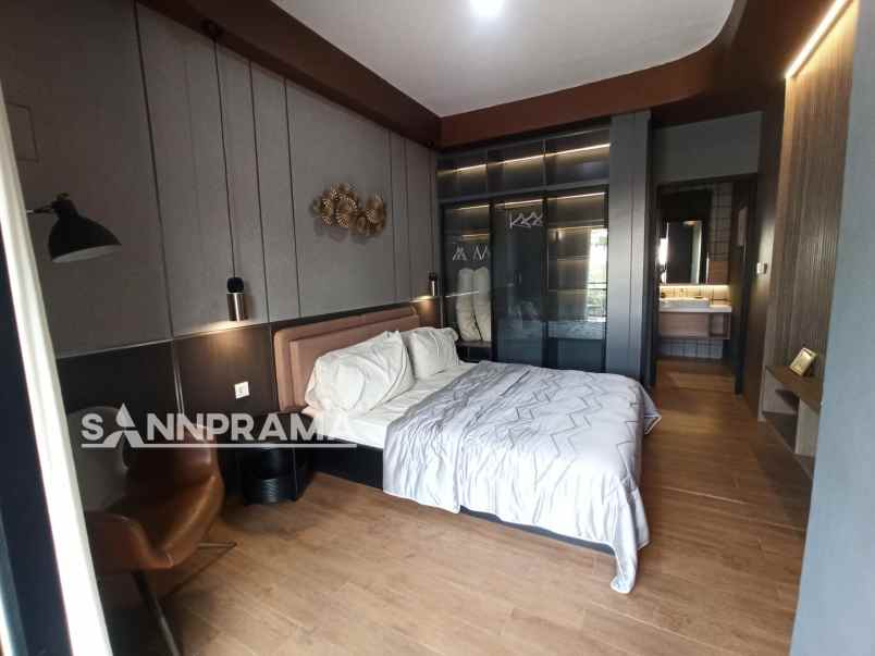 rumah scandinavian 2 lantai 900 jutaan dekat tol borr