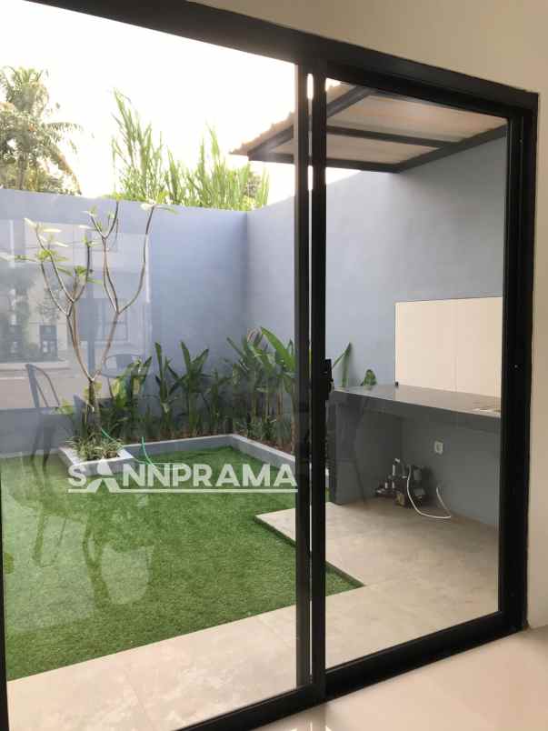 rumah scandinavian kemang bogor dengan tanah 90