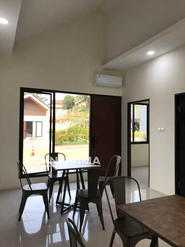 rumah scandinavian kemang bogor dengan tanah 90