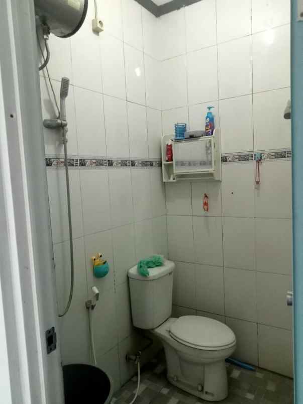 rumah second kondisi bagus lokasi premium di kalasan