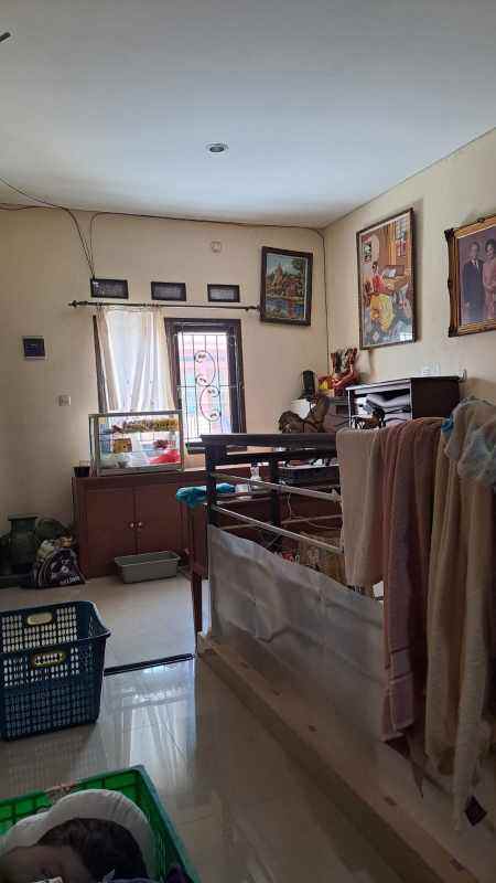 rumah second strategis di kukusan depok