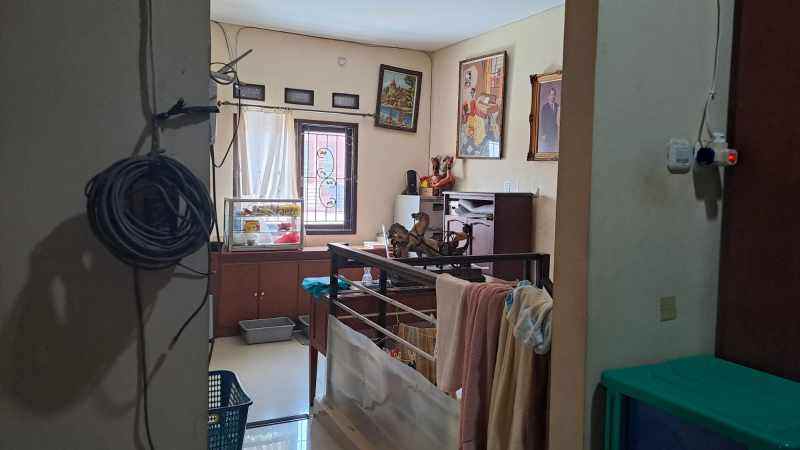 rumah second strategis di kukusan depok