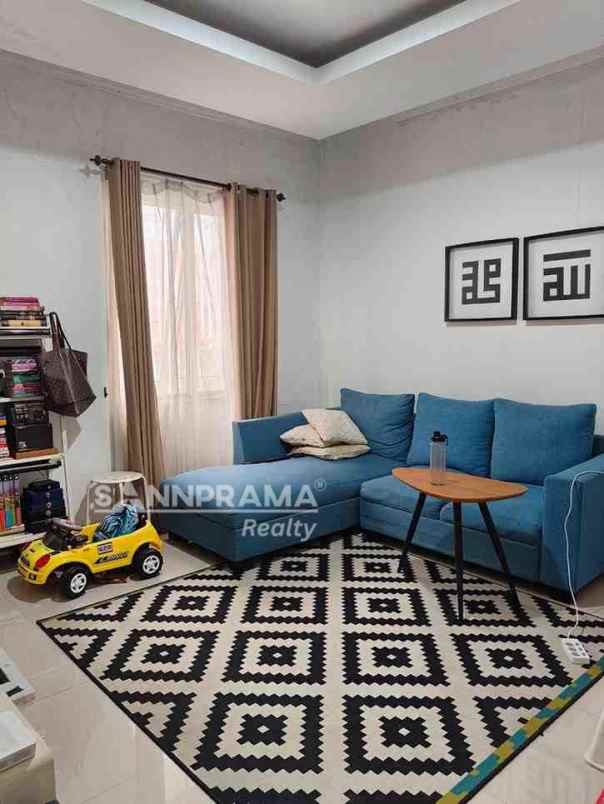 rumah semi furnished dalam cluster sukatani depok fry