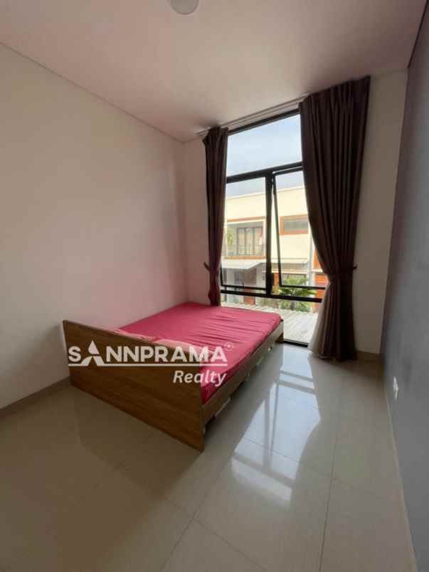 rumah shm 2nd 2 lantai di cluster kelapa dua depok ash