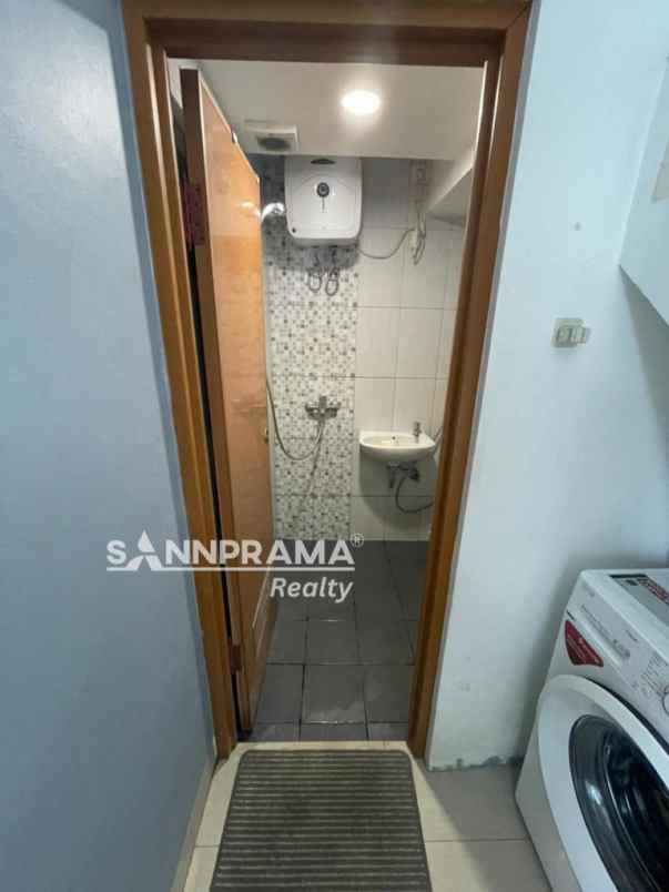 rumah shm 2nd 2 lantai di cluster kelapa dua depok ash