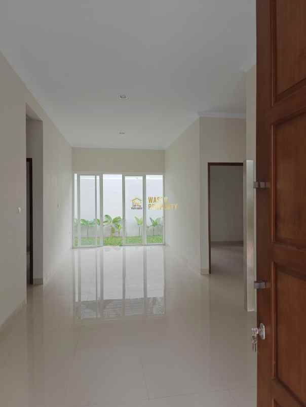 rumah siap huni dalam perumahan di jalan palagan