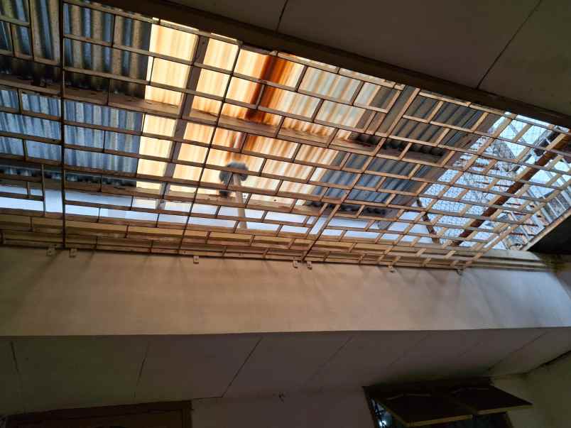 rumah siap huni darmo harapan row jalan 2 5 mobil