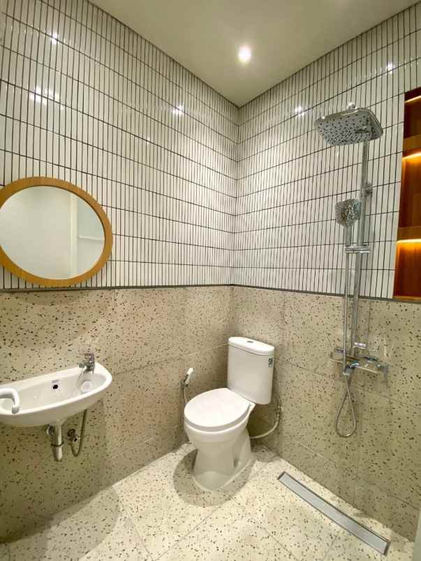 rumah siap huni full furnish lokasi sukun
