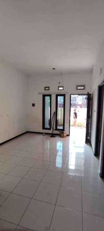 rumah siap huni gedawang banyumanik