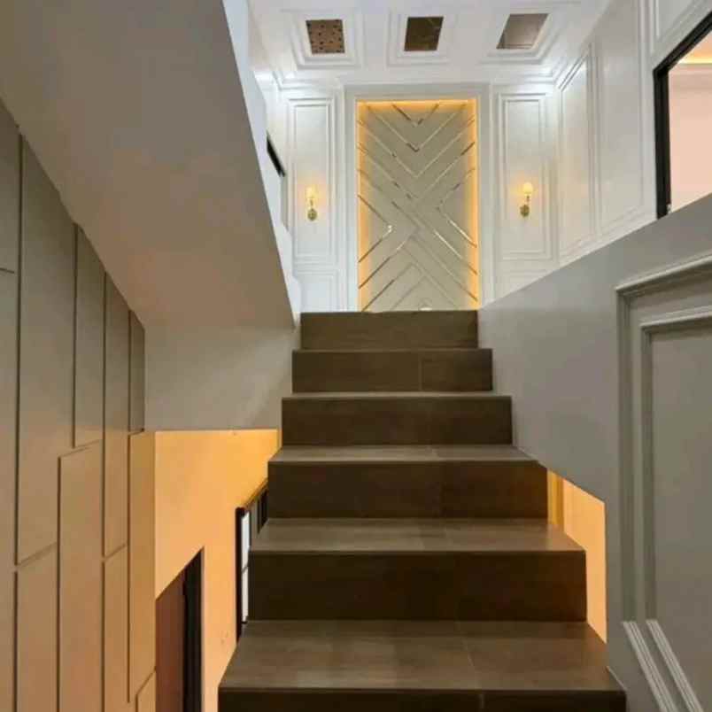 rumah siap huni lokasi di araya golf malang