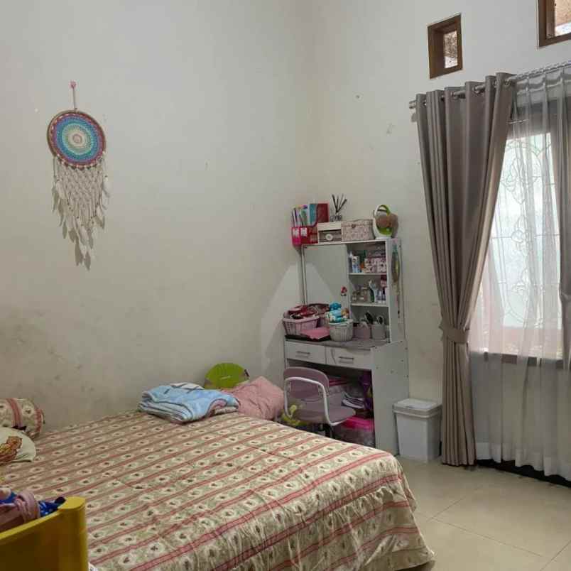 rumah siap huni lokasi di araya golf malang