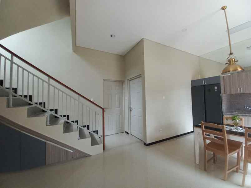 rumah siap huni mewah dijual cepat dekat uii