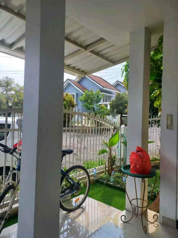 rumah siap huni semi furnish di pandanwangi