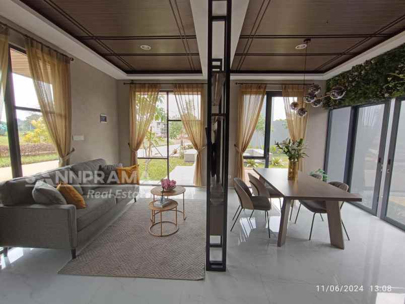 rumah strategis pinggir jalan dekat akses tol