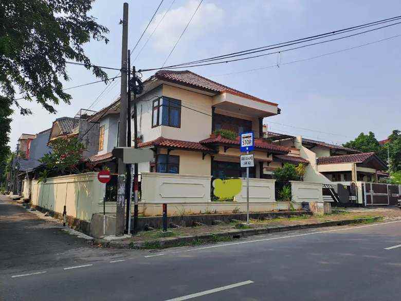 rumah strategis pondok kelapa raya