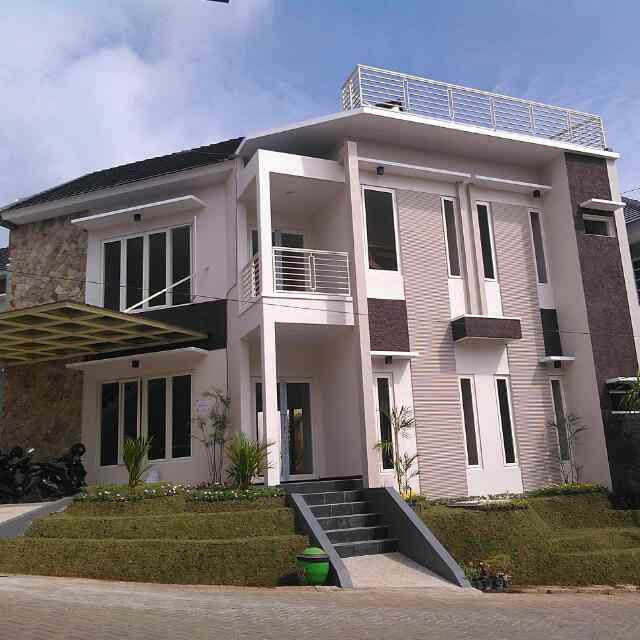 rumah villa mewah siap huni view menawan di kota batu