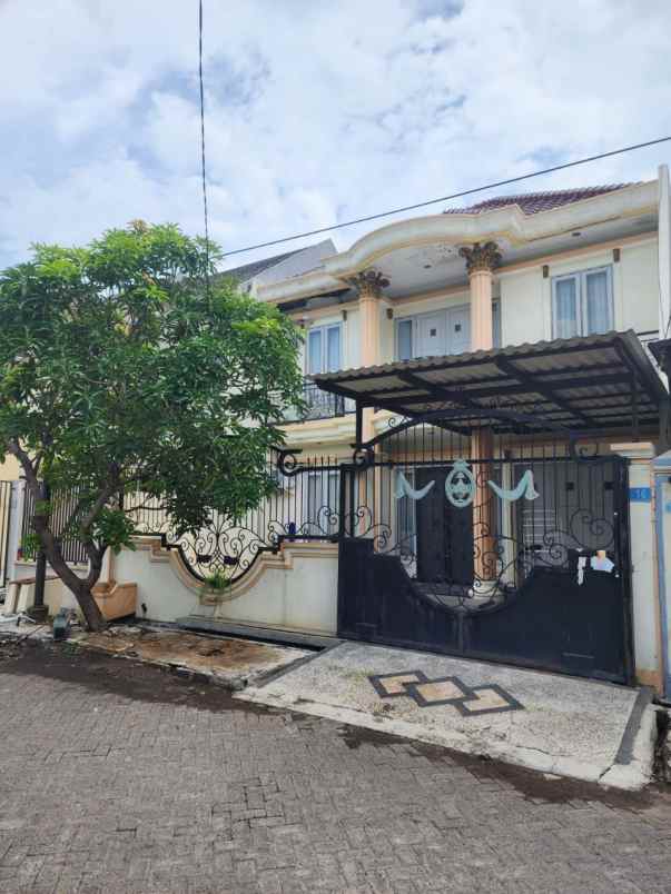 rumah wiguna timur row jalan kembar