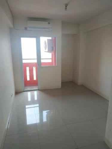 sewa apartemen studio kosongan di green pramuka city