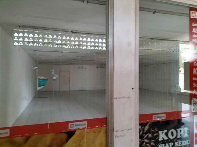 tempat usaha ex alfamidi jln raya sedati agung