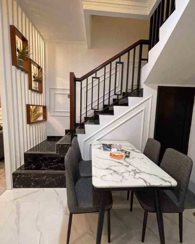 townhouse klasik modern di area bintaro