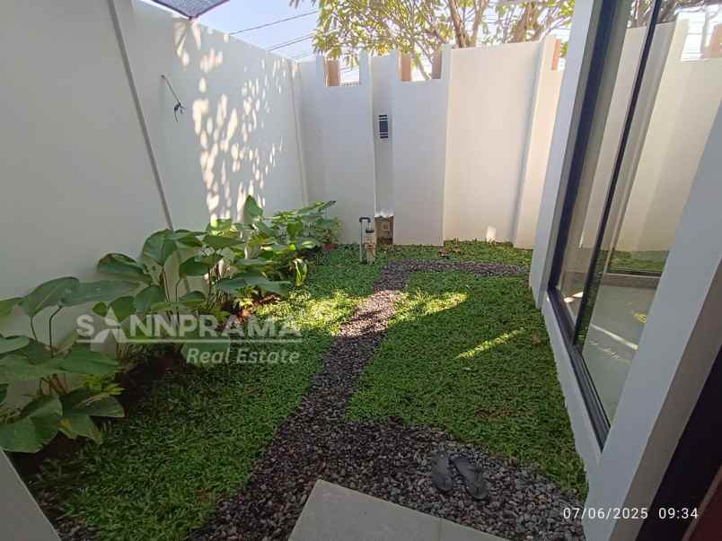 townhouse private pondok cabe shm free dp rn