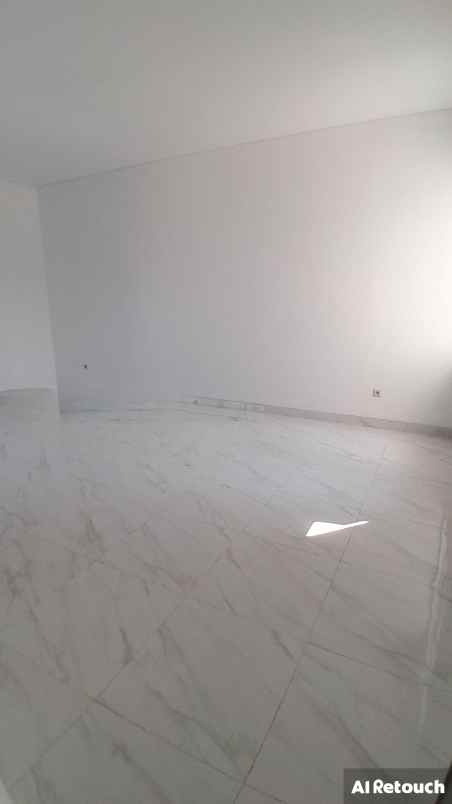 turun harga rumah 2 lantai siap huni di kota wisata