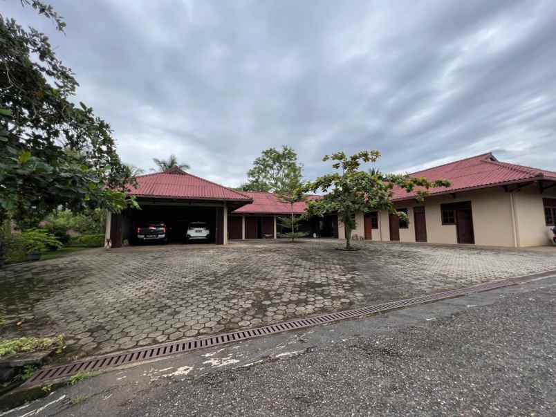 villa dengan view laut di pelabuhan ratu sukabumi