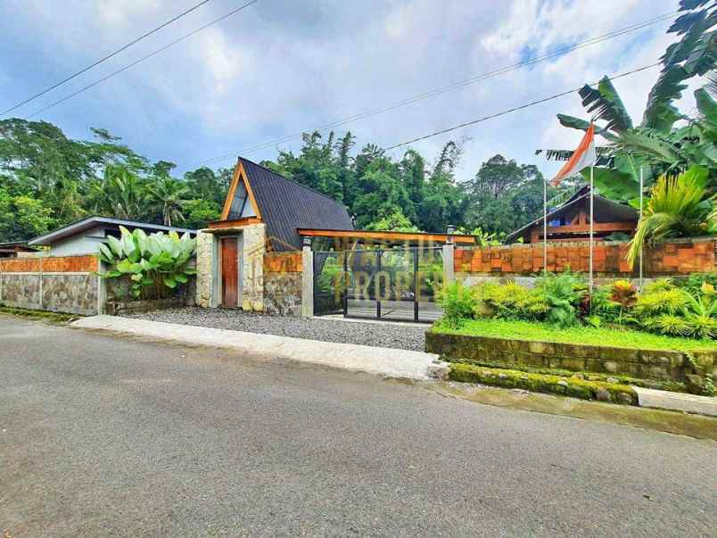 villa tanah luas di pakem kaliurang dekat teras merapi