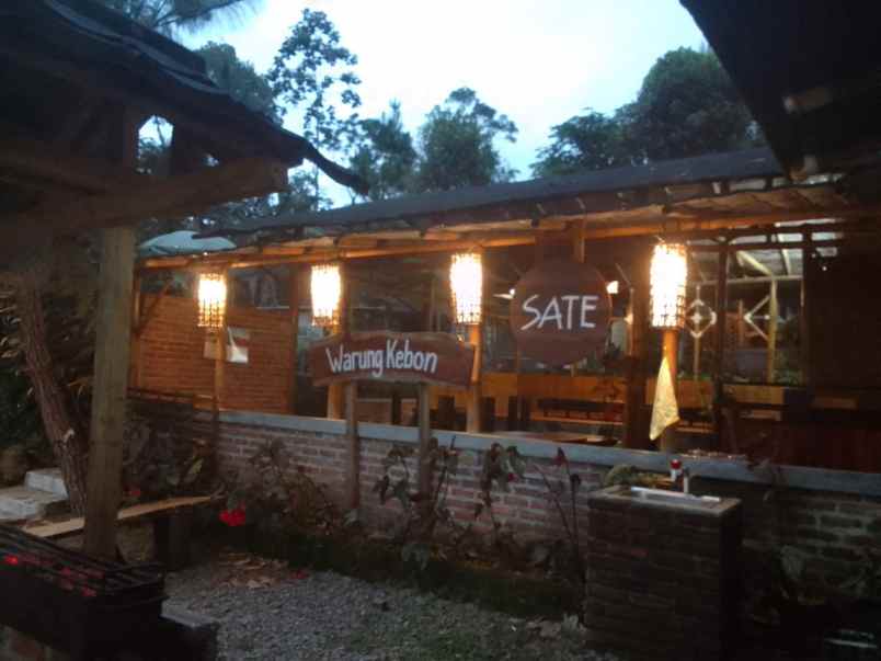 5500 m2 tempat wisata villa sagalaherang subang