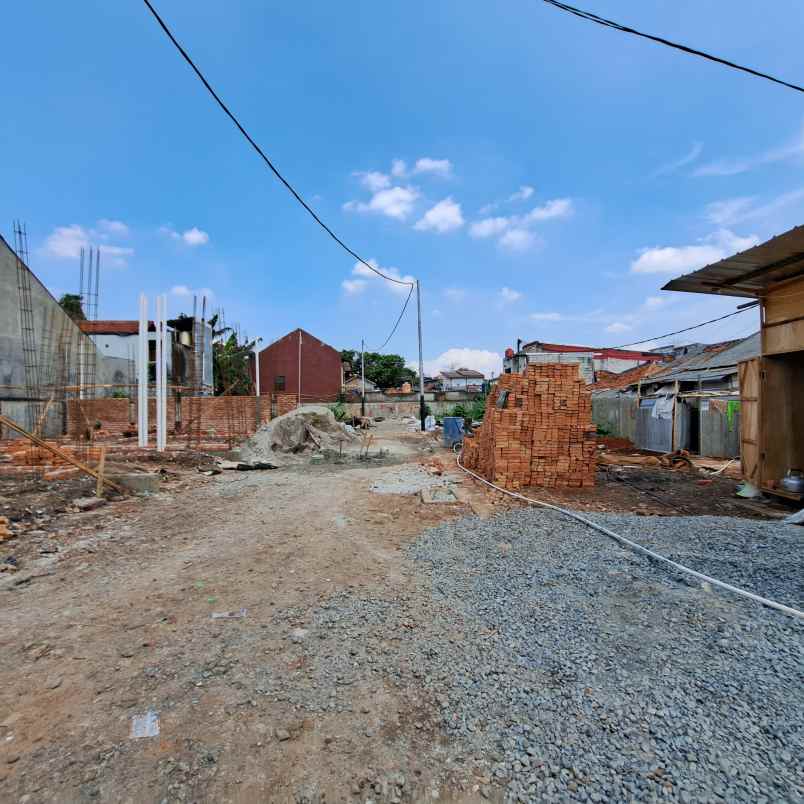 cluster rumah clasik modern 2 5 lantai rooftop