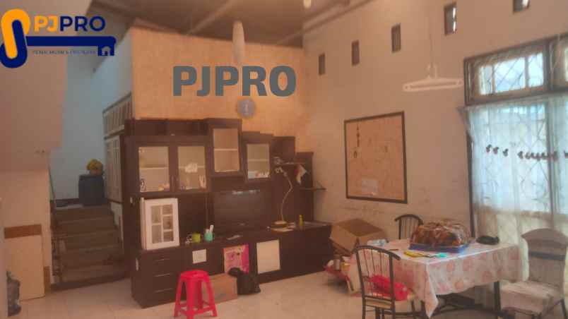 di sewa rumah di daerah graha harapan regency