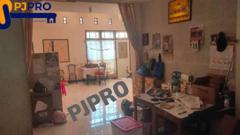 di sewa rumah di daerah graha harapan regency