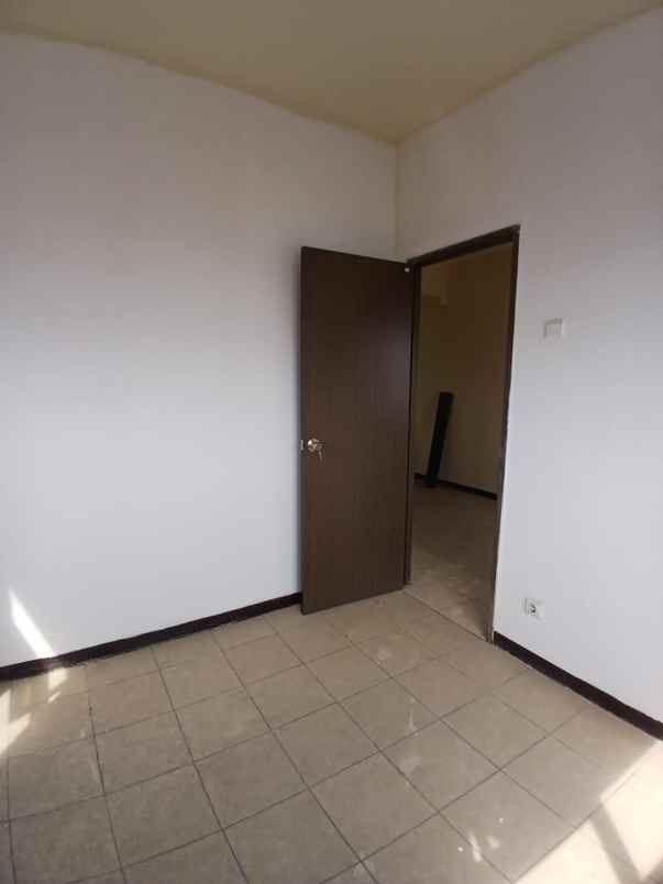 dijual apartemen apartemen the suite metro