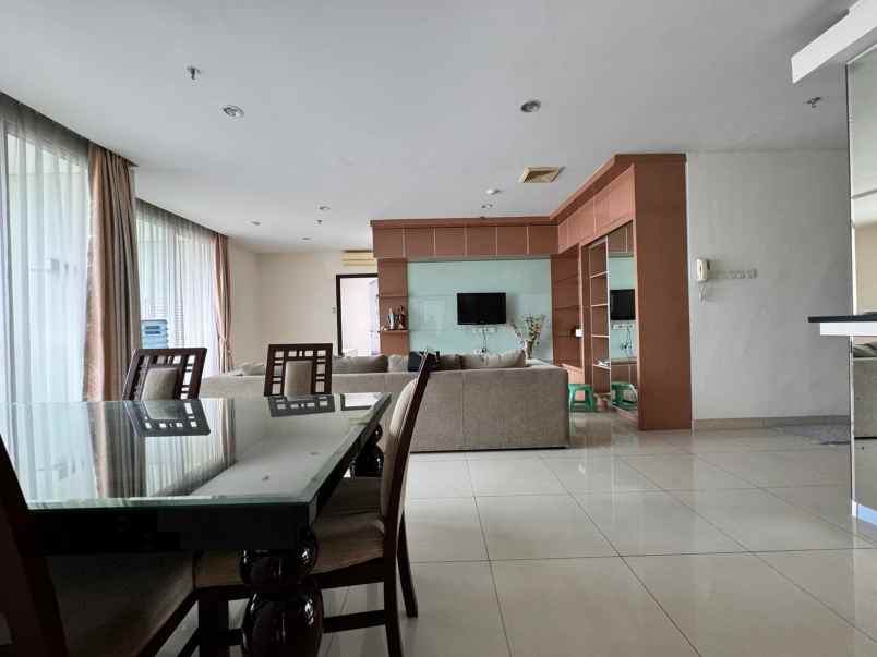 dijual apartemen central park slipi