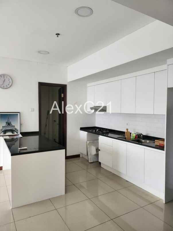 dijual apartemen cilandak