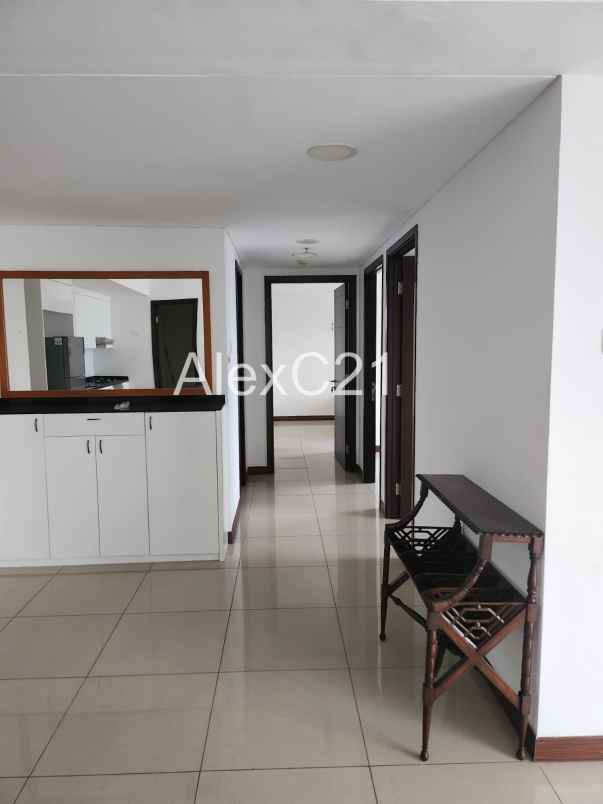 dijual apartemen cilandak